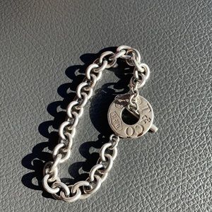 Tiffany & co classic toggle bracelet